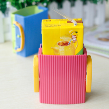 日本进口儿童用饮料托杯架宝宝牛奶盒杯托防烫防挤压